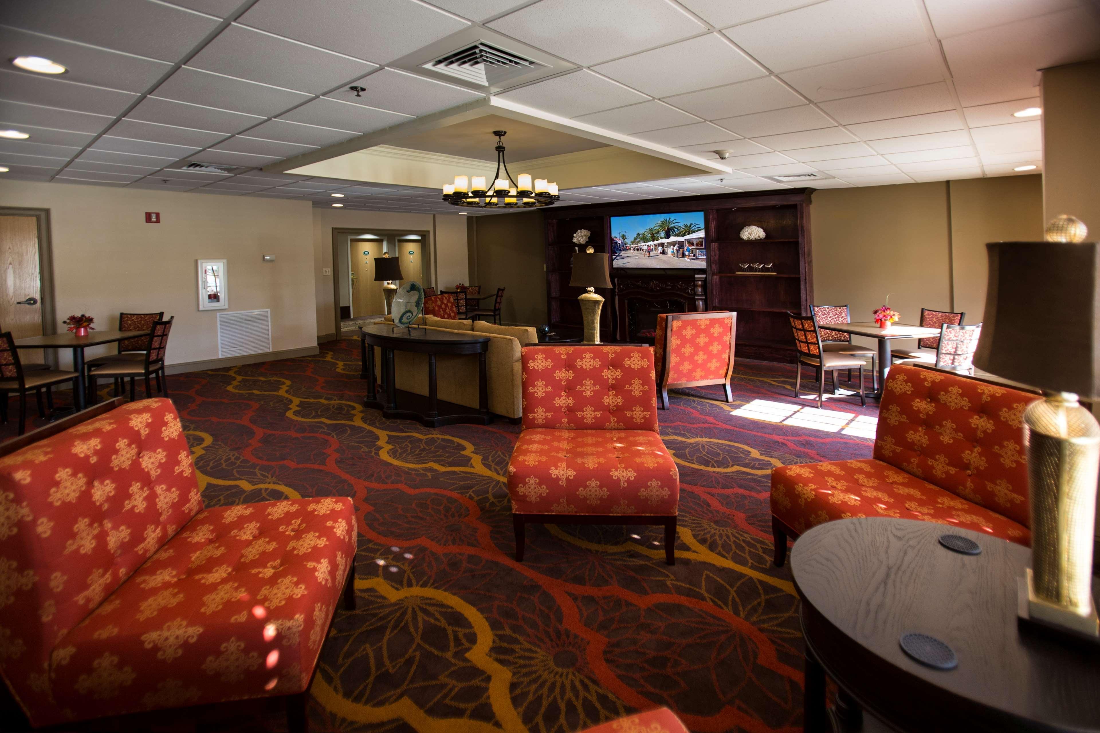 Best Western Plus Ambassador Suites Venice Gardens Exterior photo