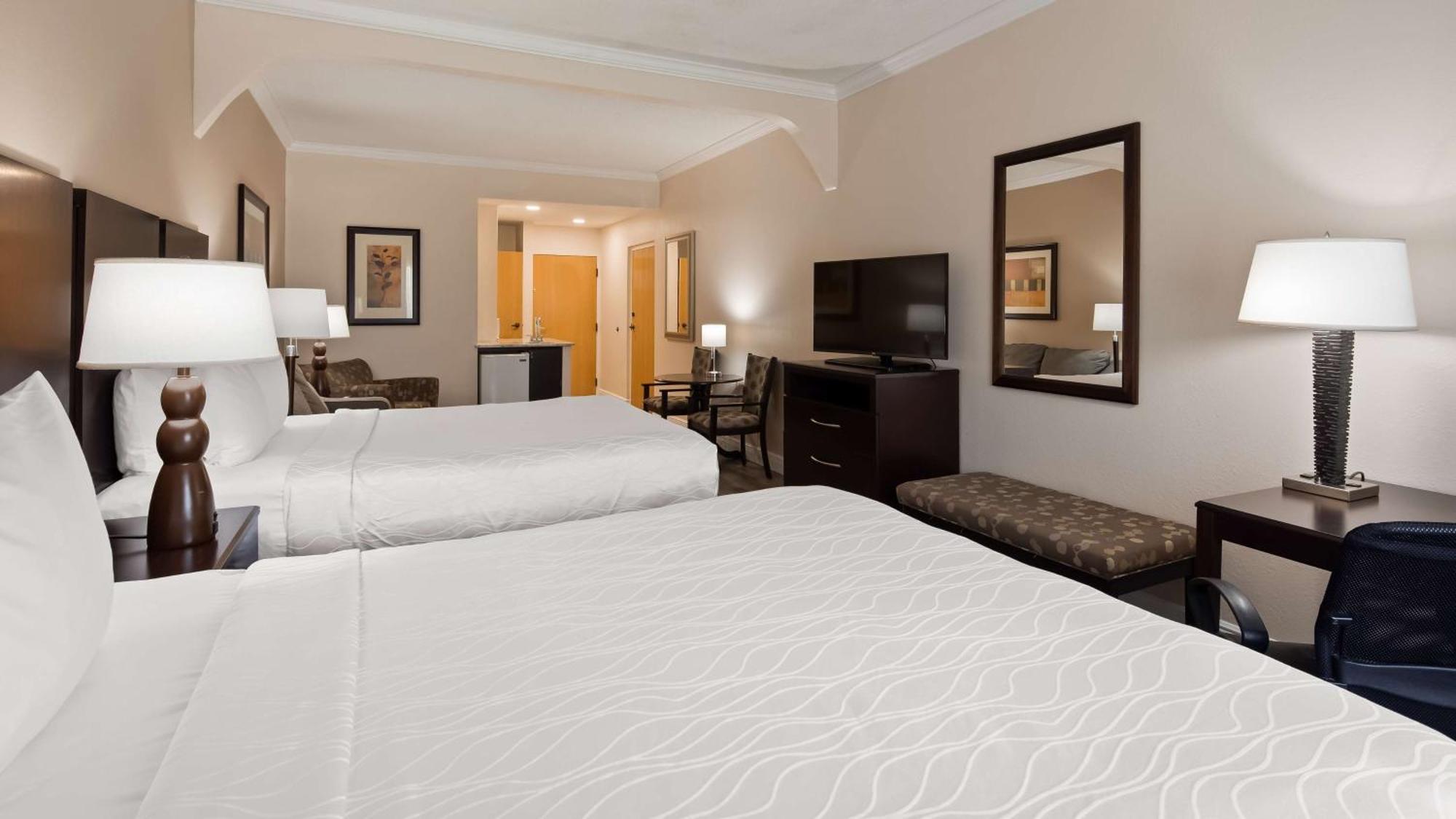 Best Western Plus Ambassador Suites Venice Gardens Exterior photo