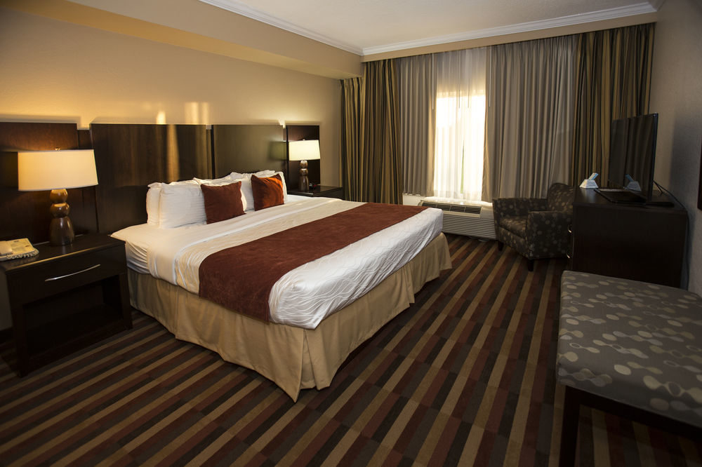 Best Western Plus Ambassador Suites Venice Gardens Exterior photo